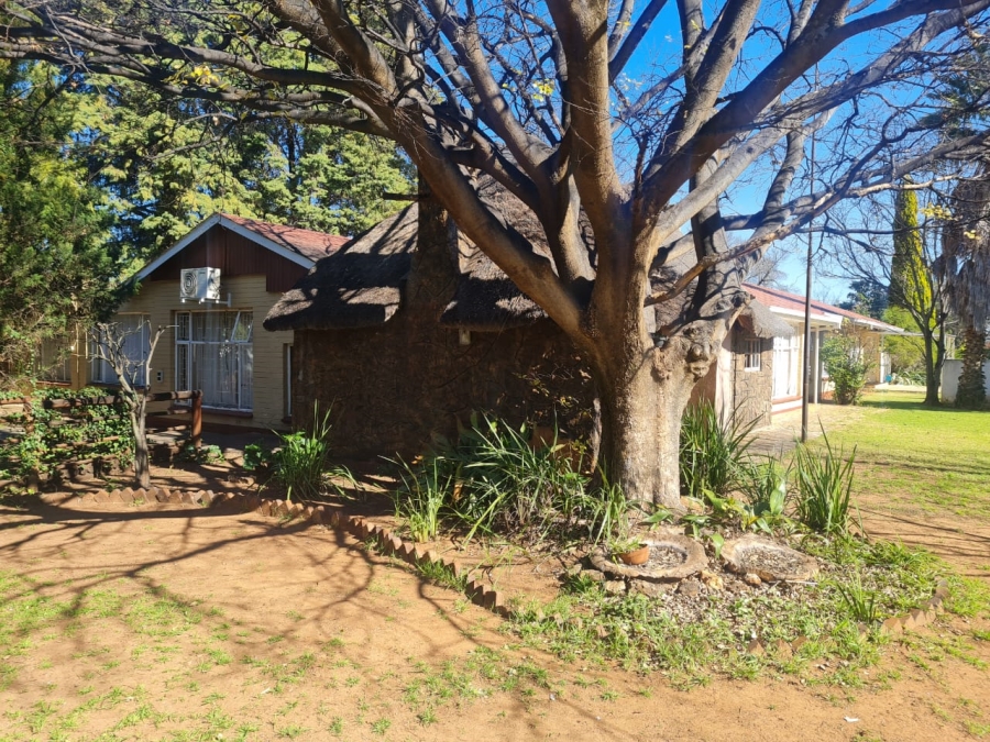 4 Bedroom Property for Sale in Stilfontein Ext 4 North West